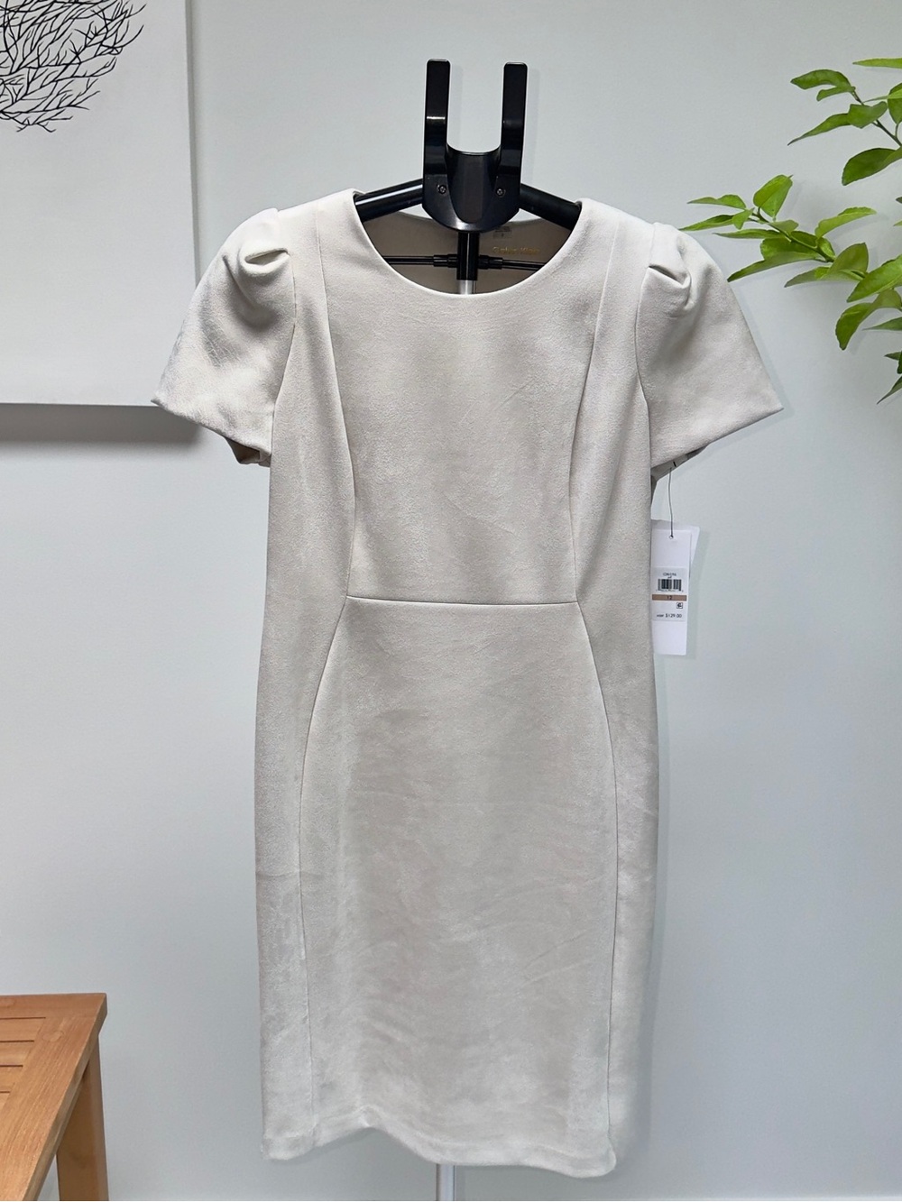 Calvin Klein Light Cream Puff-Sleeve Sheath Dress